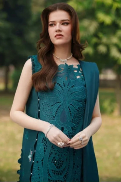 Bottle Green Luxury Heavy Embroidered Lawn 3-Piece Ready-to-Wear