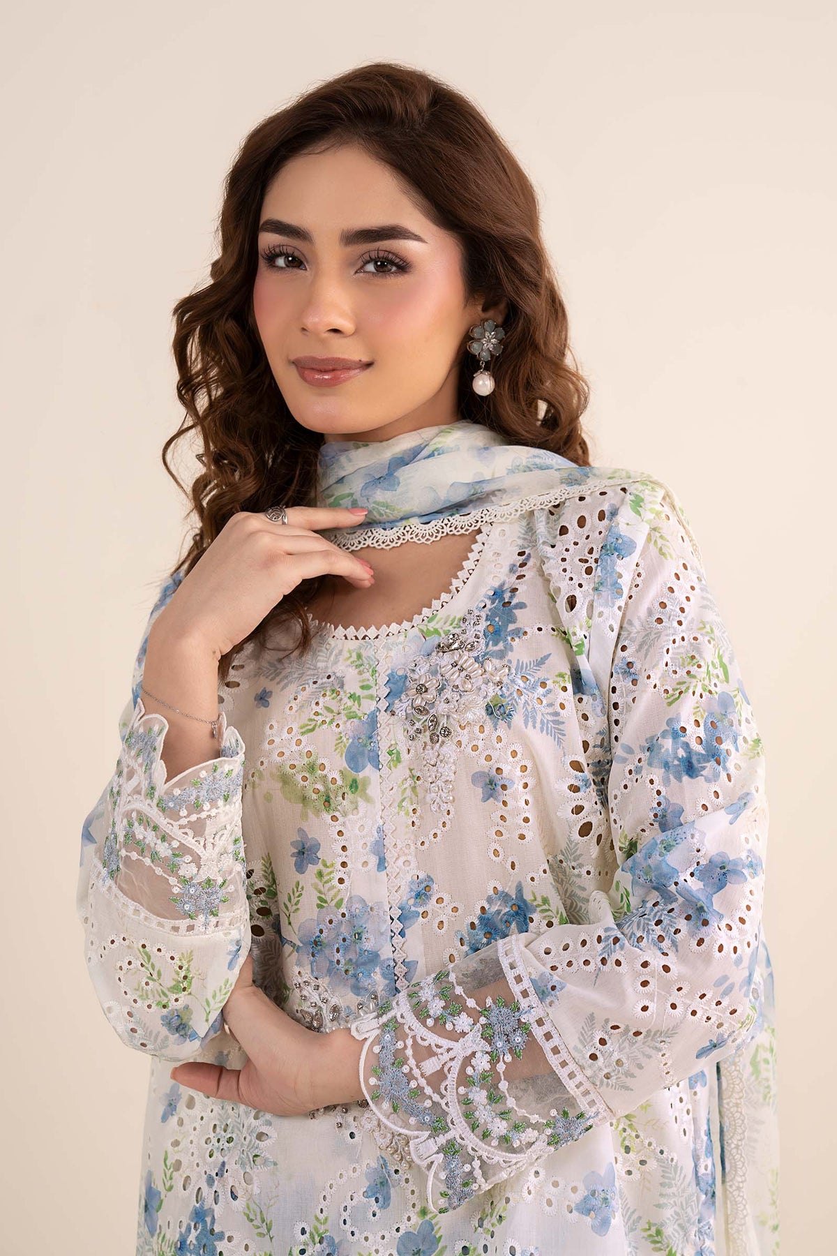 Off-White & Sky Blue Floral: Printed Lawn Suit