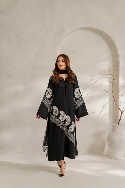 Classic Noir & Ivory Paisley: Lawn Suit
